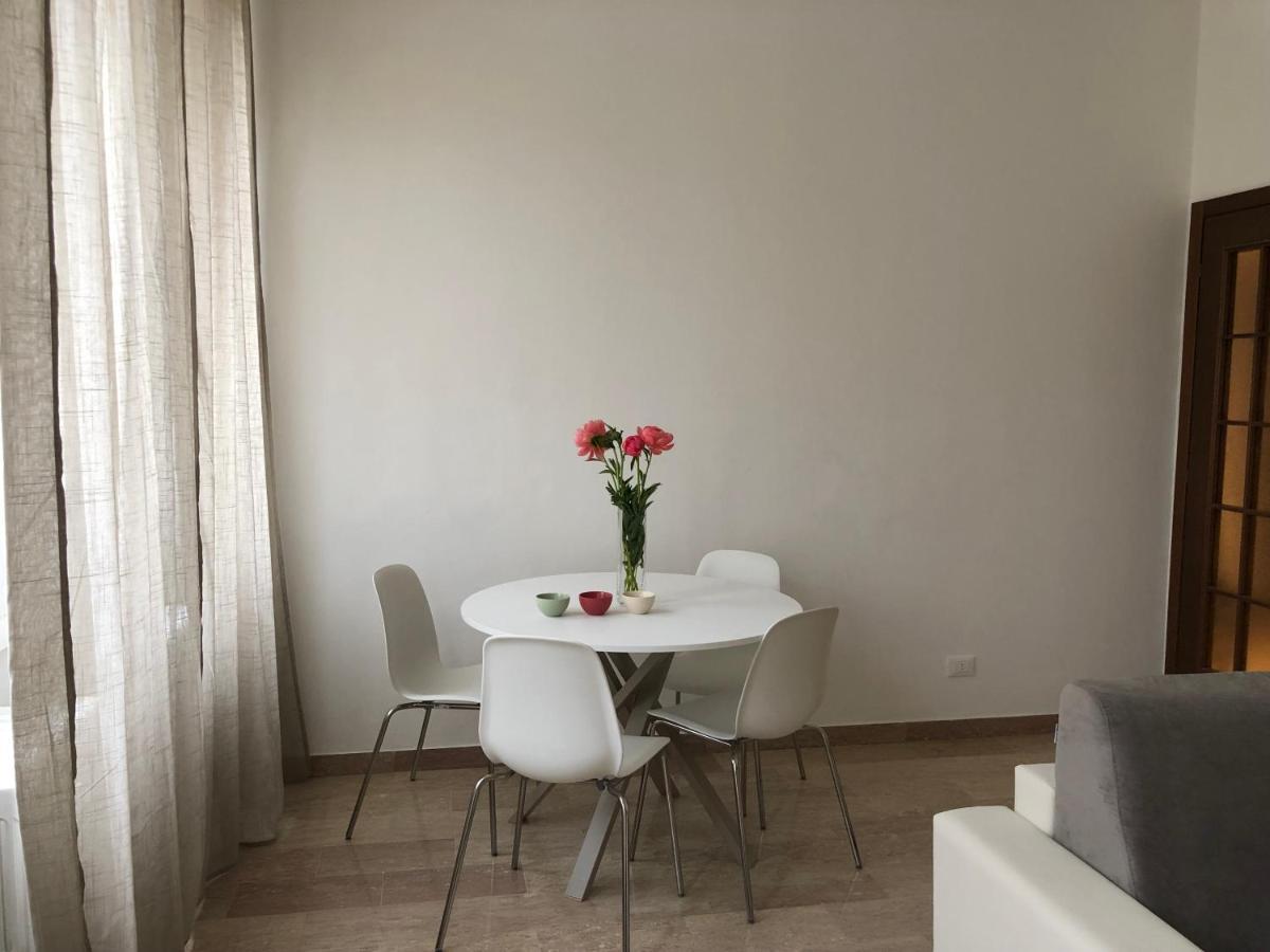 Ampio Bilocale A Milano Apartment Екстериор снимка
